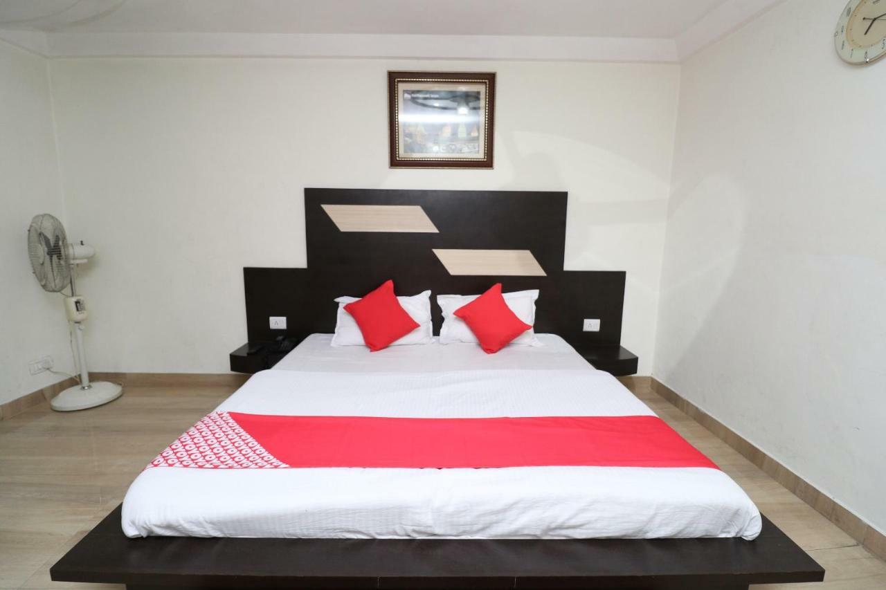 Oyo 38036 Hotel Basera Katra  Ngoại thất bức ảnh