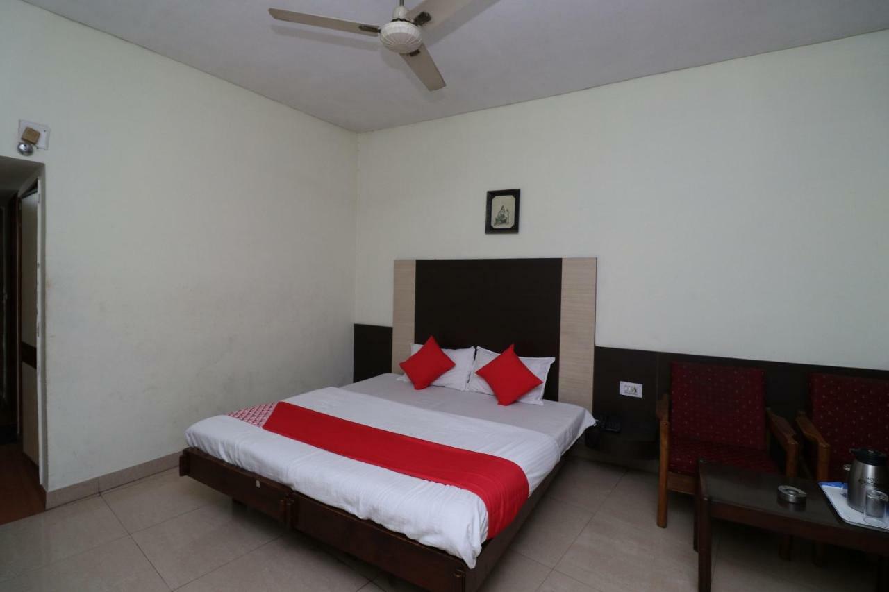 Oyo 38036 Hotel Basera Katra  Ngoại thất bức ảnh