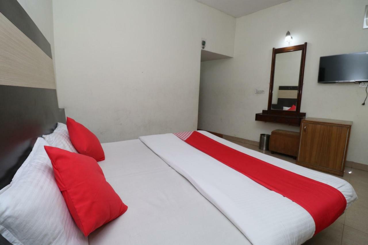 Oyo 38036 Hotel Basera Katra  Ngoại thất bức ảnh