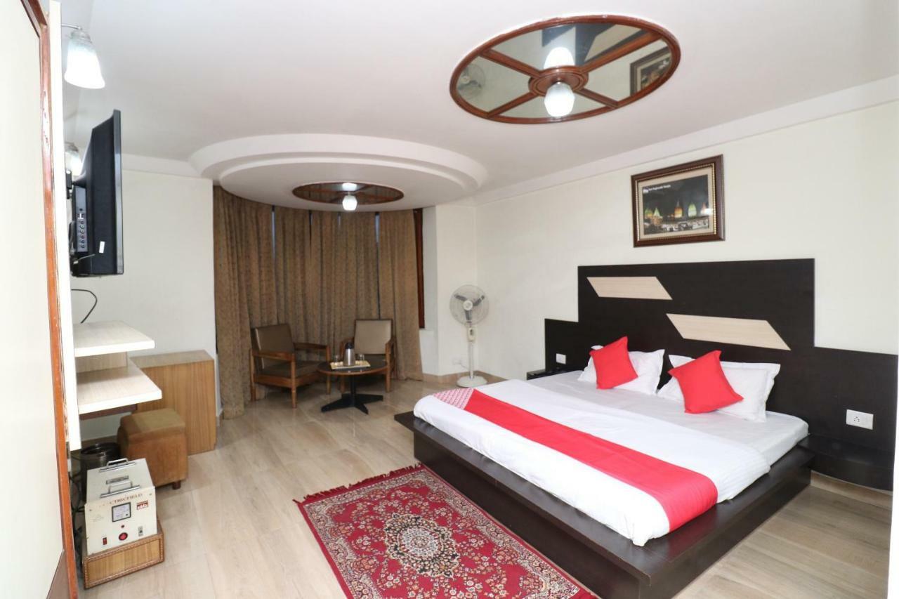 Oyo 38036 Hotel Basera Katra  Ngoại thất bức ảnh